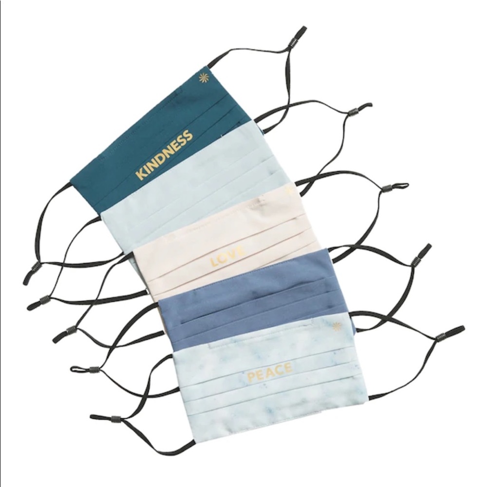 Athleta- 5 pack Everyday Facemasks